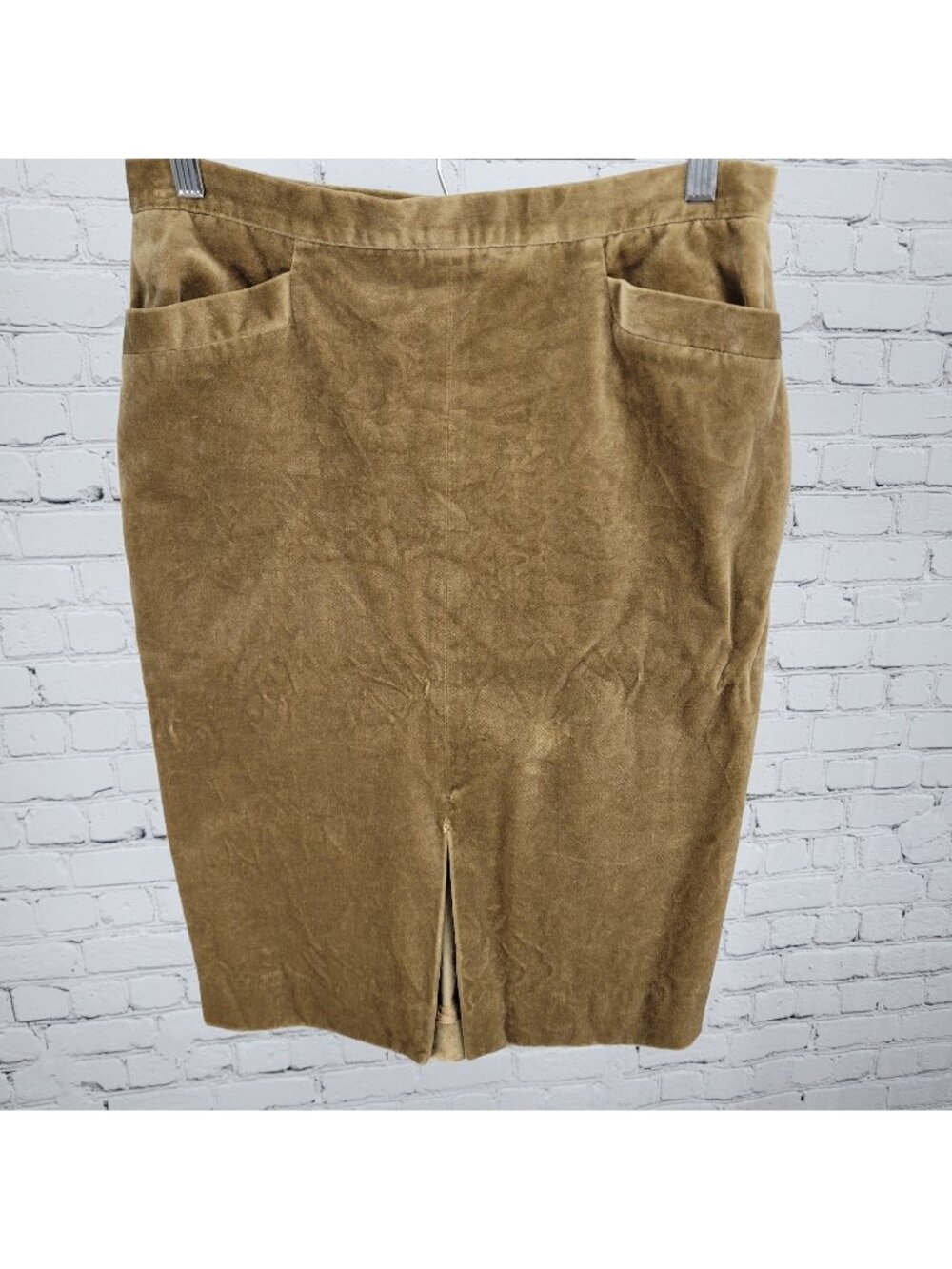 Mago Tan Velvet Velour Lined Zipped Pencil Skirt Italy Made Size 8 (30x24)